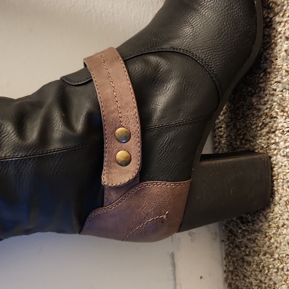 Ladies lined boots. Size 8 - Picture 3 of 8